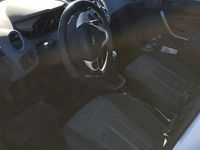 Usata Ford Fiesta 96 CV (70 kW) 2009 Bianco Berlina