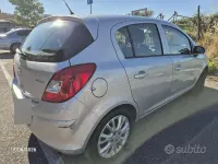 Usata Opel Corsa 75 CV (55 kW) 2009 Grigio Utilitaria