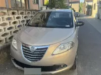 Usata Lancia Ypsilon 60 CV (44 kW) 2014 Utilitaria