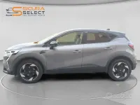 Usata Renault Captur Techno 91 CV (66 kW) 2025 Grigio scuro / tetto nero SUV