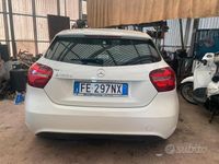 Usata Mercedes A160 102 CV (75 kW) 2016 Bianco Utilitaria