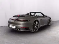 Usata Porsche 911 Carrera Cabriolet 385 CV (283 kW) 2023 Grigio agata Cabrio