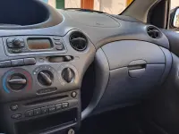 Usata Toyota Yaris 75 CV (55 kW) 2003 Grigio Utilitaria