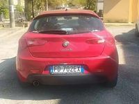 Usata Alfa Romeo Giulietta Distinctive 120 CV (88 kW) 2016 Rosso Utilitaria