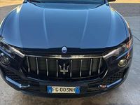 Usata Maserati Levante 275 CV (202 kW) 2016 Nero SUV