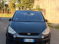 Usata Ford S-MAX S 140 CV (102 kW) 2010 Gray Monovolume
