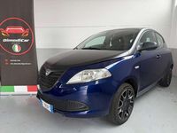 Usata Lancia Ypsilon 69 CV (50 kW) 2013 Blu/azzurro Utilitaria