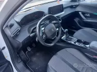 Usata Peugeot 2008 Allure 110 CV (80 kW) 2021 Bianco SUV