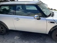 Usata Mini ONE 90 CV (66 kW) 2003 Argento Utilitaria