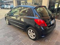 Usata Peugeot 207 75 CV (55 kW) 2009 Nero Utilitaria