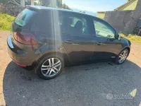 Usata VW Golf VII 110 CV (80 kW) 2012 Nero Utilitaria