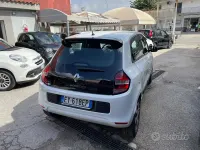 Usata Renault Twingo Life 69 CV (50 kW) 2015 Bianco Utilitaria