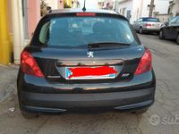 Usata Peugeot 207 70 CV (51 kW) 2008 Nero Utilitaria