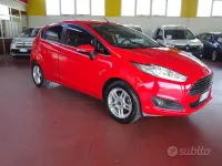 Usata Ford Fiesta Titanium 75 CV (55 kW) 2014 Rosso Utilitaria