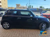 Usata Mini ONE 75 CV (55 kW) 2011 Nero Utilitaria