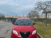 Usata Lancia Ypsilon 69 CV (50 kW) 2015 Rosso Utilitaria