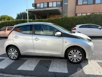 Usata Toyota Aygo X-play 69 CV (50 kW) 2016 Grigio Utilitaria