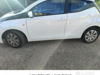 Usata Toyota Aygo Business Edition 69 CV (50 kW) 2018 Bianco Utilitaria