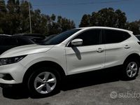 Usata Nissan Qashqai Acenta 110 CV (80 kW) 2017 Bianco SUV