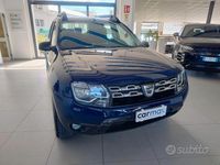 Usata Dacia Duster Lauréate 110 CV (80 kW) 2016 Blu SUV