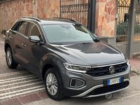 Usata VW T-Roc R-line 150 CV (110 kW) 2022 Grigio SUV