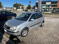 Usata VW Polo 54 CV (39 kW) 2003 Grigio Berlina