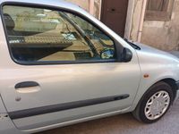 Usata Renault Clio II 58 CV (42 kW) 1999 Grigio Utilitaria
