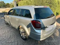 Usata Opel Astra Cosmo 82 CV (60 kW) 2006 Grigio Station wagon