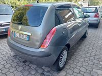 Usata Lancia Ypsilon 69 CV (50 kW) 2003 Grigio Utilitaria