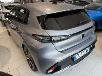 Usata Peugeot 308 GT-line 131 CV (96 kW) 2022 Argento Berlina