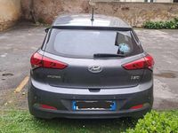 Usata Hyundai i20 Style 90 CV (66 kW) 2015 Grigio Utilitaria