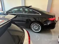 Usata Mercedes E220 Premium Plus 194 CV (142 kW) 2019 Nero Coupé