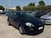 Usata Fiat Punto Lounge 69 CV (50 kW) 2015 Blu Utilitaria