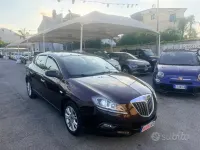 Usata Lancia Delta 120 CV (88 kW) 2011 Viola Utilitaria