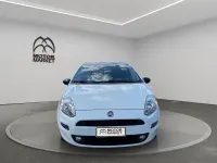 Usata Fiat Punto Lounge 70 CV (51 kW) 2018 Bianco Utilitaria