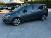 Usata Opel Zafira Tourer 140 CV (102 kW) 2012 Grigio Monovolume