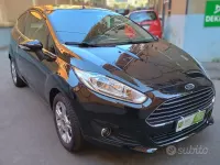 Usata Ford Fiesta Titanium 95 CV (69 kW) 2016 Nero Utilitaria