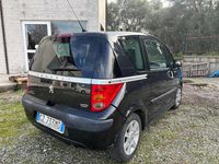 Usata Peugeot 1007 68 CV (50 kW) 2006 Nero Monovolume