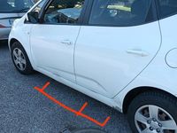 Usata Kia Venga 90 CV (66 kW) 2012 Bianco Utilitaria