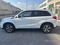 Usata Suzuki Vitara Cool 120 CV (88 kW) 2015 Bianco SUV