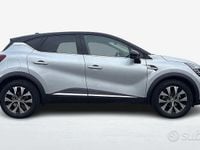 Usata Renault Captur Techno 145 CV (106 kW) 2023 Grigio SUV