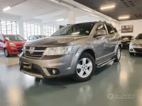 Usata Fiat Freemont 140 CV (102 kW) 2011 Grigio SUV