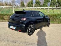 Usata Peugeot 208 Allure 101 CV (74 kW) 2025 Nero Utilitaria