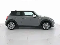 Usata Mini Cooper SE Essential 75 kW (102 CV) 2021 Grigio Utilitaria