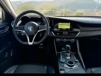 Usata Alfa Romeo Giulia 180 CV (132 kW) 2017 Grigio Berlina
