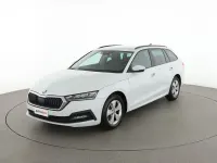 Usata Skoda Octavia Executive 131 CV (96 kW) 2021 Bianco Station wagon