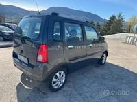 Usata Opel Agila 50 CV (36 kW) 2006 Blu Utilitaria
