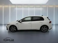 Usata VW Golf VIII R-line 131 CV (96 kW) 2022 Bianco Berlina