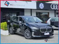 Usata BMW 218 Active Tourer Luxury Line 136 CV (100 kW) 2022 Black sapphire metallic Monovolume