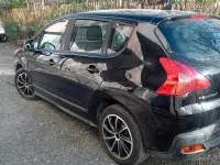Usata Peugeot 5008 110 CV (80 kW) 2009 Nero Monovolume
